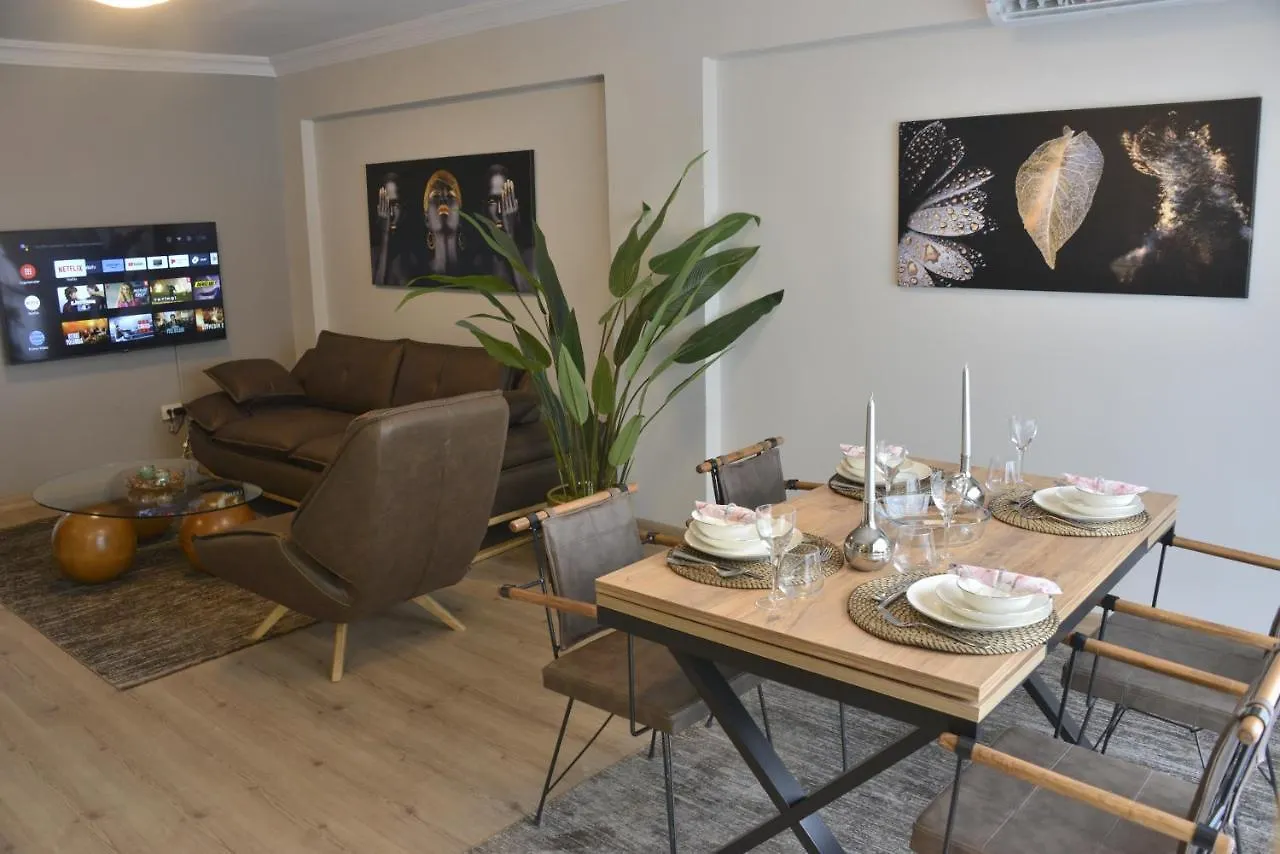 Sea View, Your Home In The Center Of Alsancak location